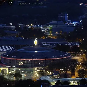  Apartment Schoene Grosse 2 Schlafzimmer Bis 6 Pax Naehe Stadion Signal Iduna