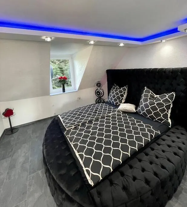 Apartment Phoeenixpalace Whirlpool & Infarotsauna Dortmund Germany